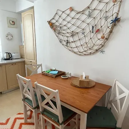 The Seaview Hideaway *